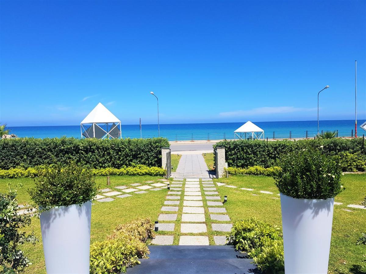 Appartamenti Vacanze Villa Meo Villafranca Tirrena Luaran gambar