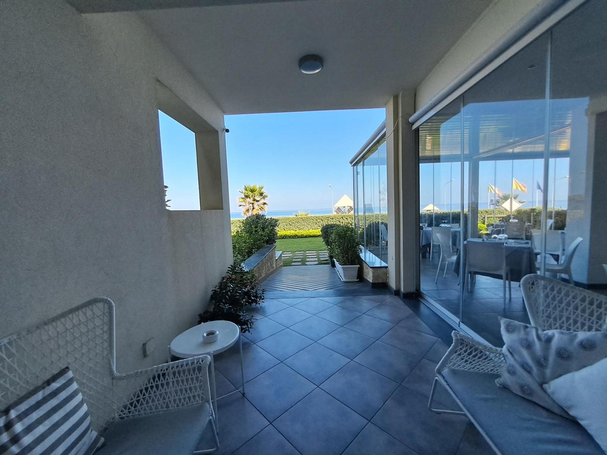 Appartamenti Vacanze Villa Meo Villafranca Tirrena Luaran gambar