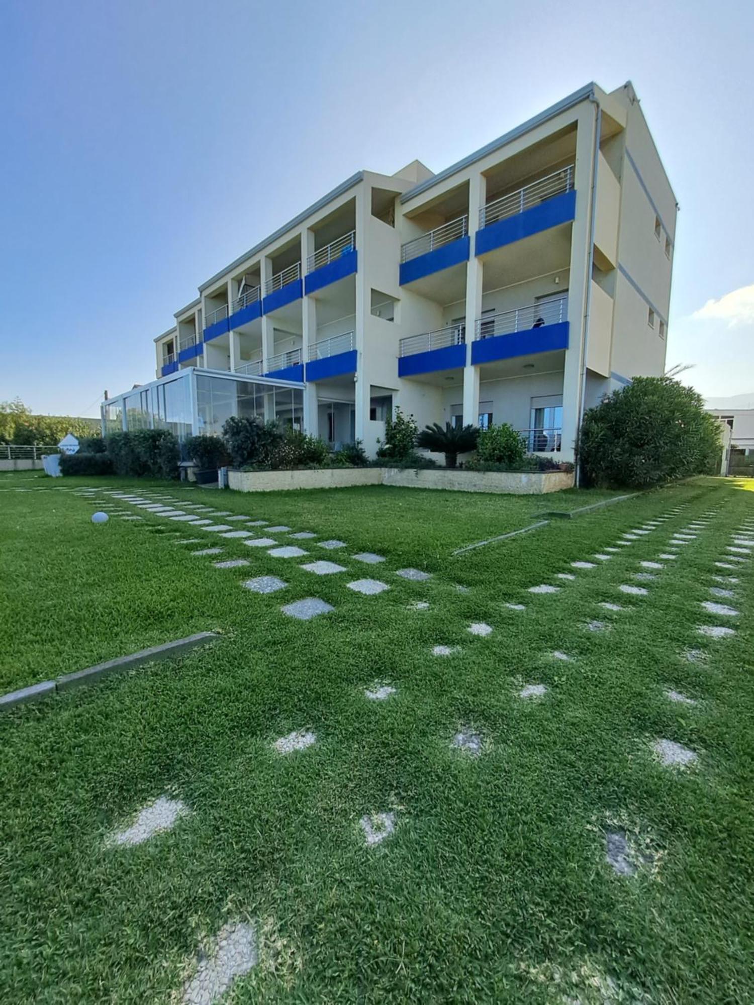 Appartamenti Vacanze Villa Meo Villafranca Tirrena Luaran gambar