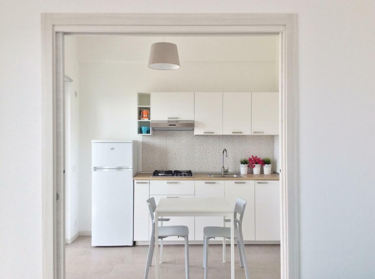 Appartamenti Vacanze Villa Meo Villafranca Tirrena Luaran gambar