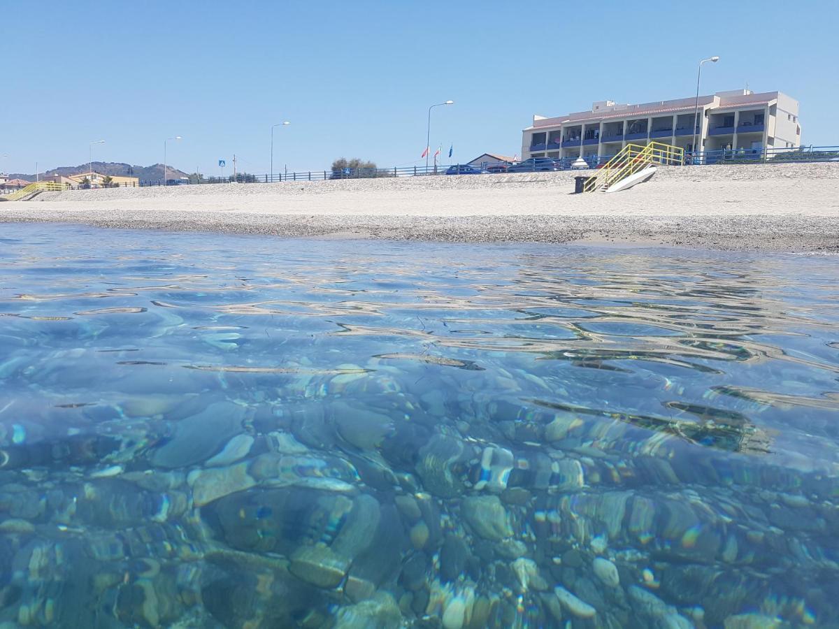 Appartamenti Vacanze Villa Meo Villafranca Tirrena Luaran gambar